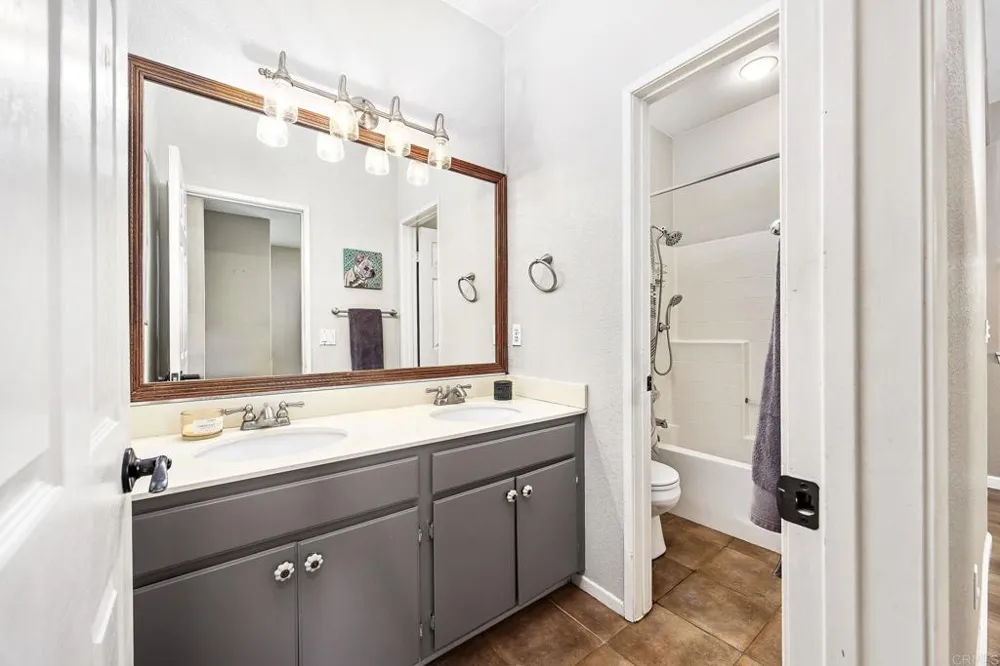 23560 Green Glen Ramona, CA 92065