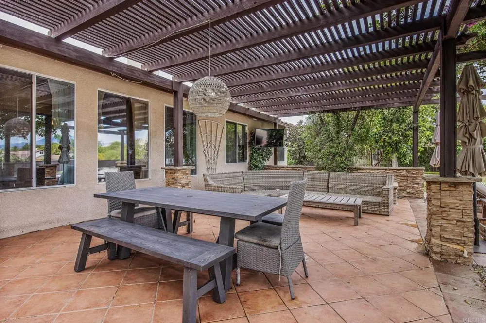 23560 Green Glen Ramona, CA 92065