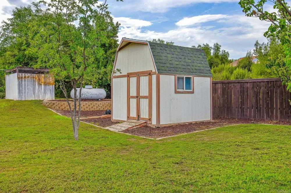 23560 Green Glen Ramona, CA 92065