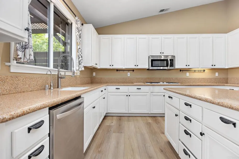 23560 Green Glen Ramona, CA 92065