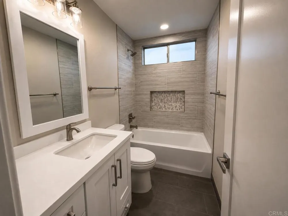 1365 La Haina Street Ramona, CA 92065
