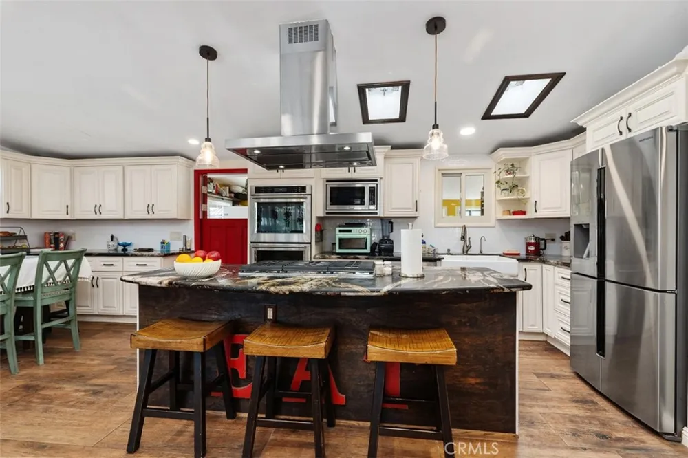 20292 RIVERSIDE Newport Beach, CA 92660