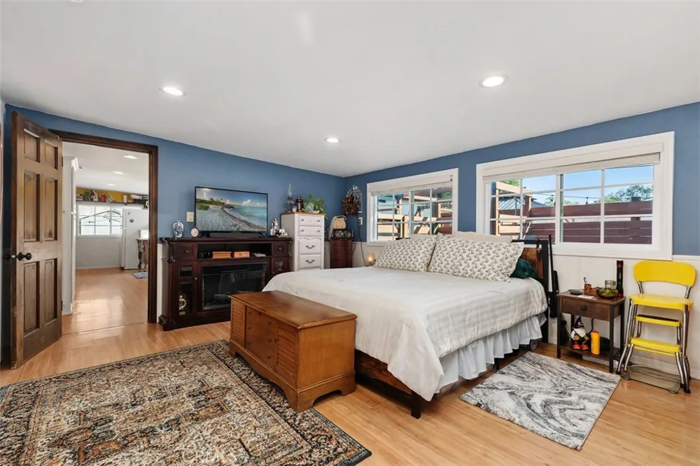 20292 RIVERSIDE Newport Beach, CA 92660