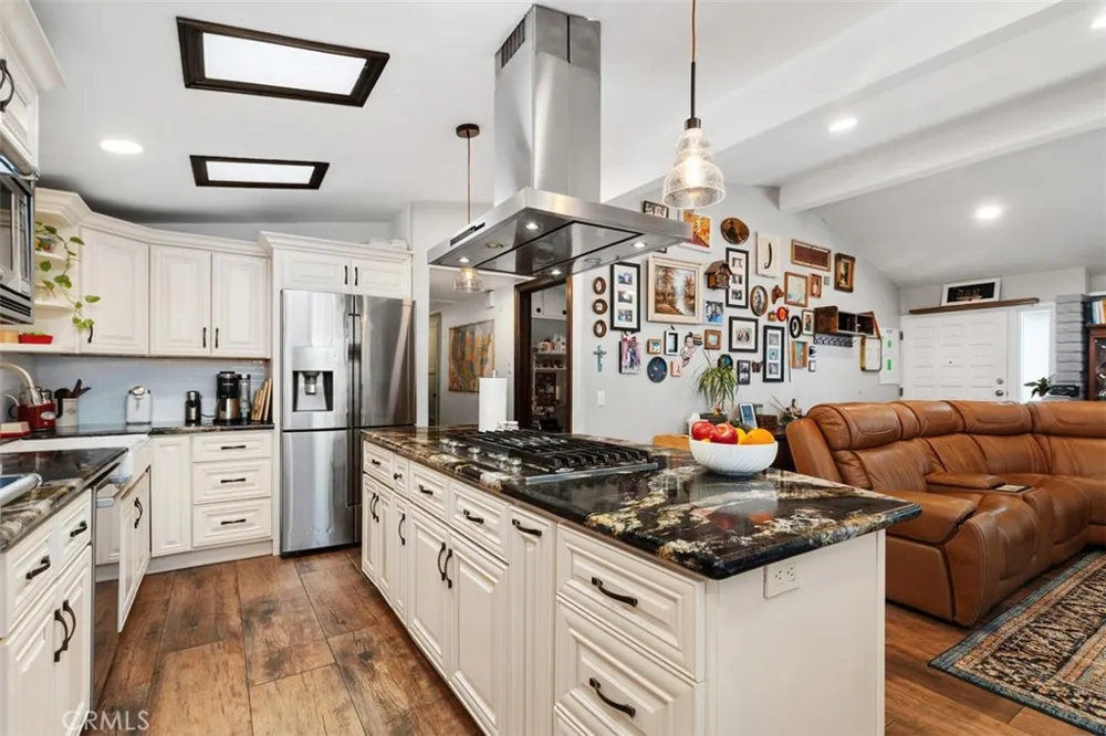 20292 RIVERSIDE Newport Beach, CA 92660