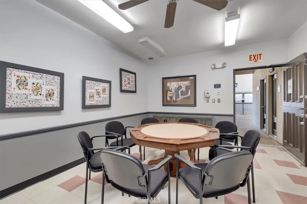 8877 Lauderdale Court #213F Huntington Beach, CA 92646