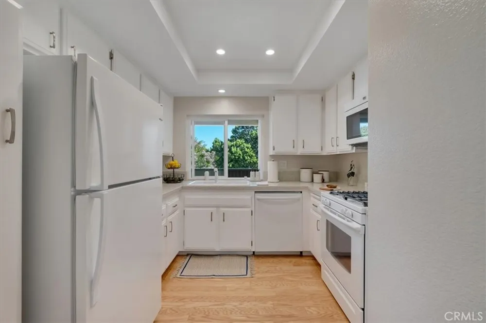 8877 Lauderdale Court #213F Huntington Beach, CA 92646