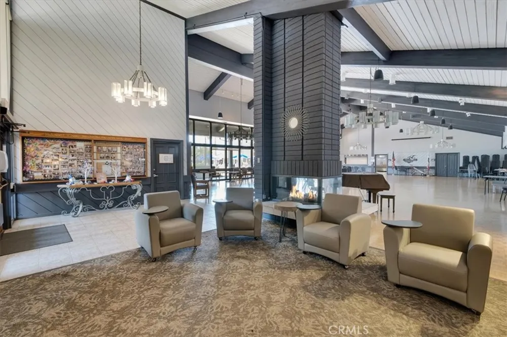 8877 Lauderdale Court #213F Huntington Beach, CA 92646