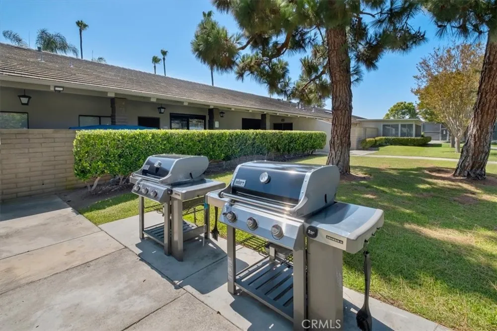 8877 Lauderdale Court #213F Huntington Beach, CA 92646