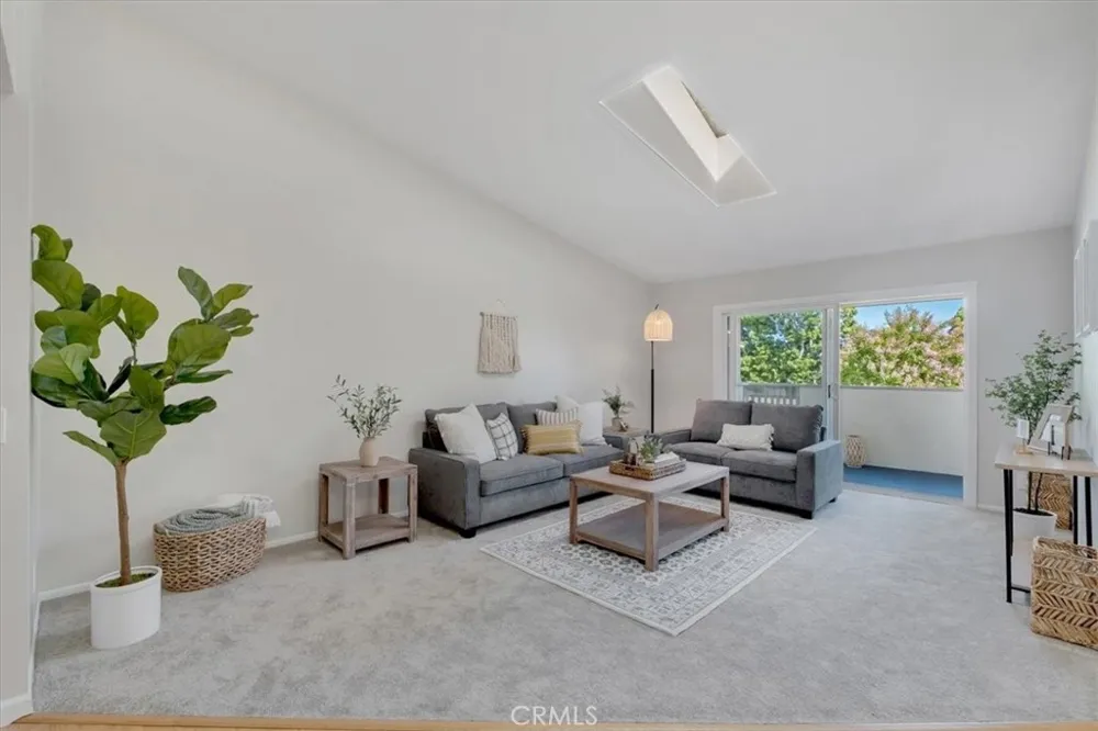 8877 Lauderdale Court #213F Huntington Beach, CA 92646