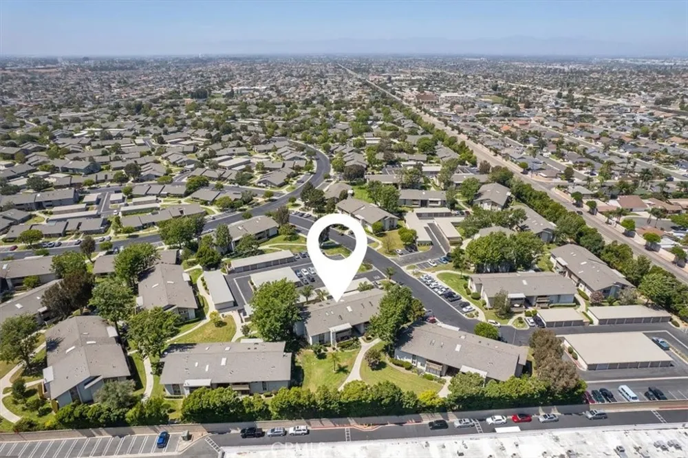 8877 Lauderdale Court #213F Huntington Beach, CA 92646