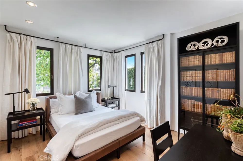 269 Emerald Bay Laguna Beach, CA 92651