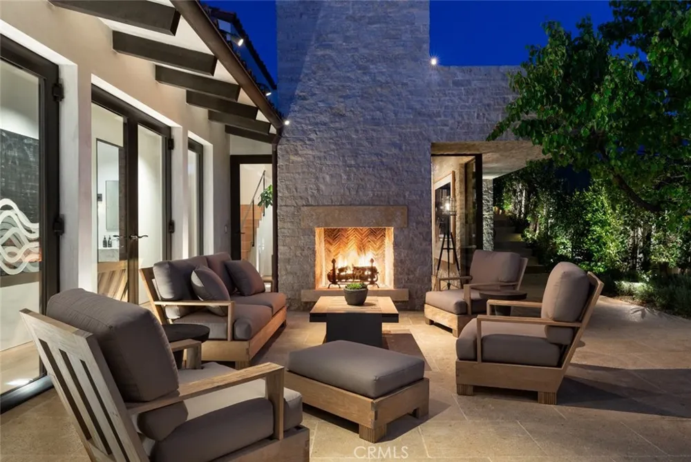 269 Emerald Bay Laguna Beach, CA 92651