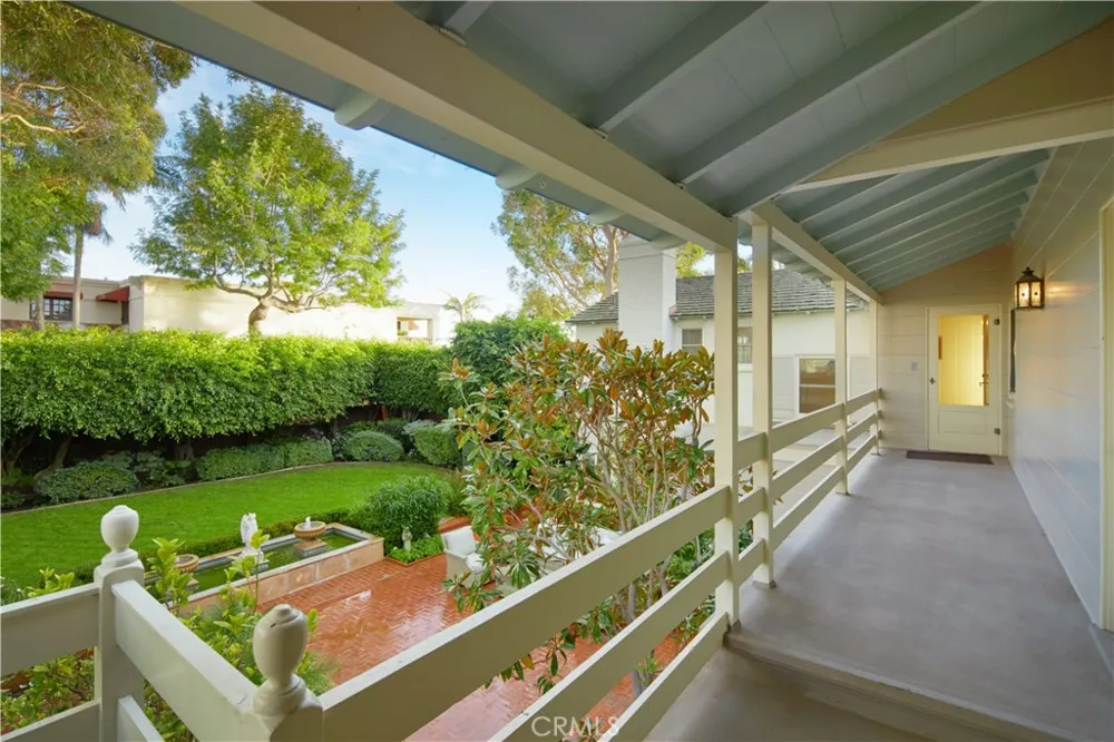 20 Harbor Island Newport Beach, CA 92660