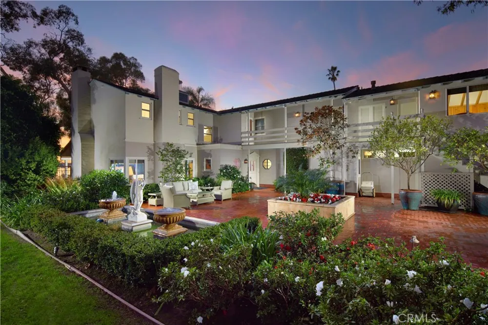 20 Harbor Island Newport Beach, CA 92660