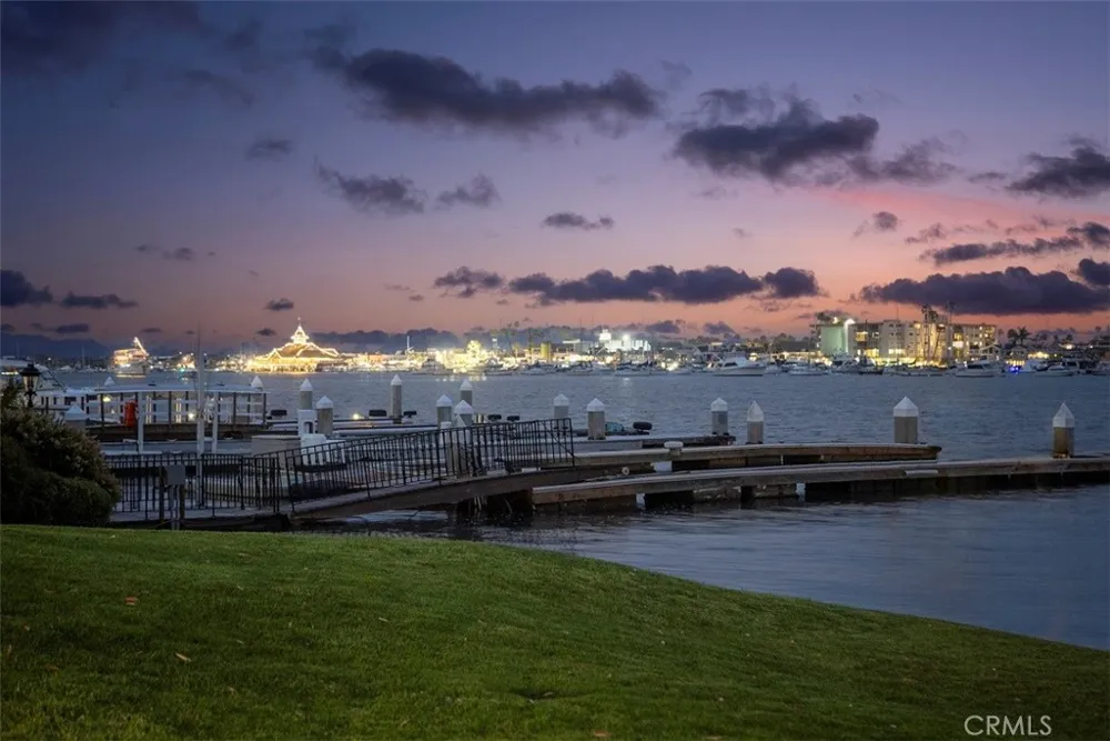 20 Harbor Island Newport Beach, CA 92660