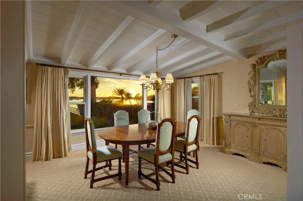 20 Harbor Island Newport Beach, CA 92660