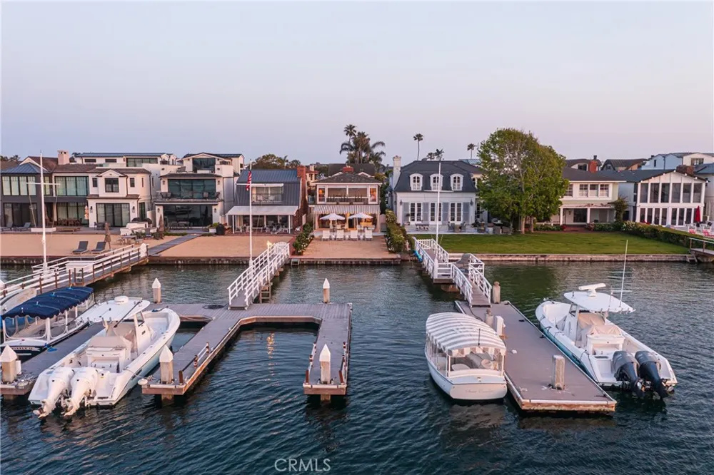 1411 E Bay Avenue Newport Beach, CA 92661