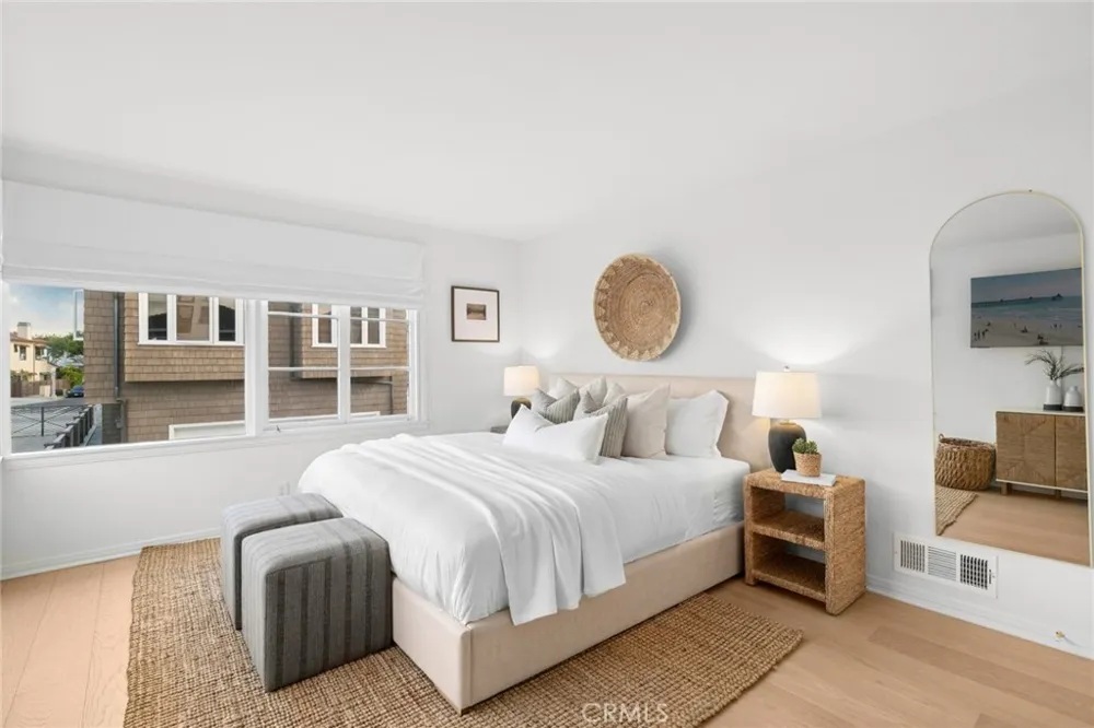 1411 E Bay Avenue Newport Beach, CA 92661