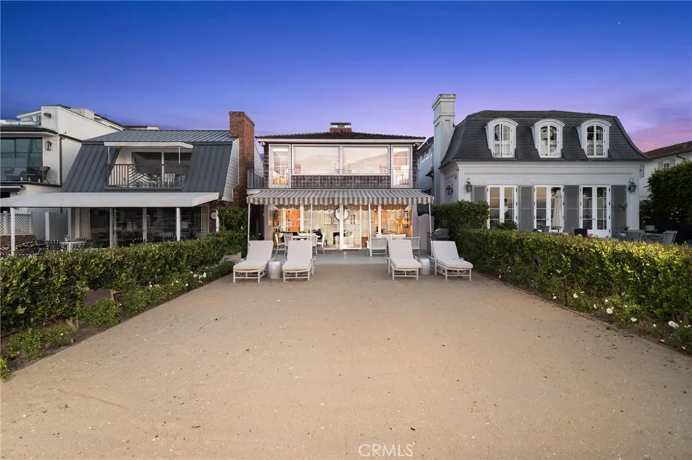 1411 E Bay Avenue Newport Beach, CA 92661
