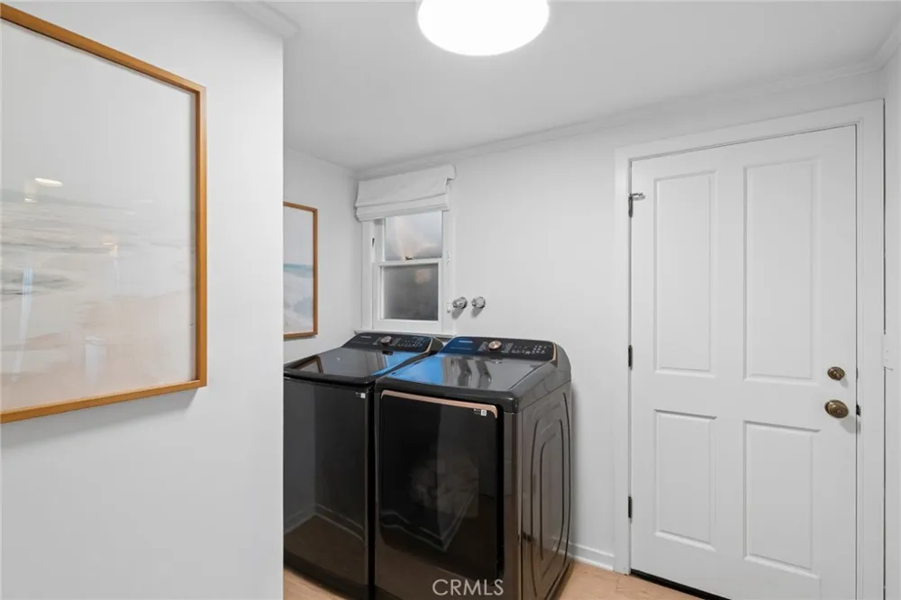 1411 E Bay Avenue Newport Beach, CA 92661