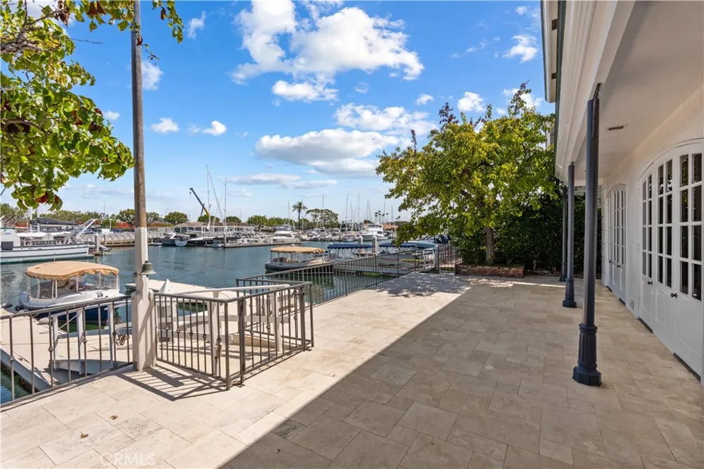 94 Linda Isle Newport Beach, CA 92660
