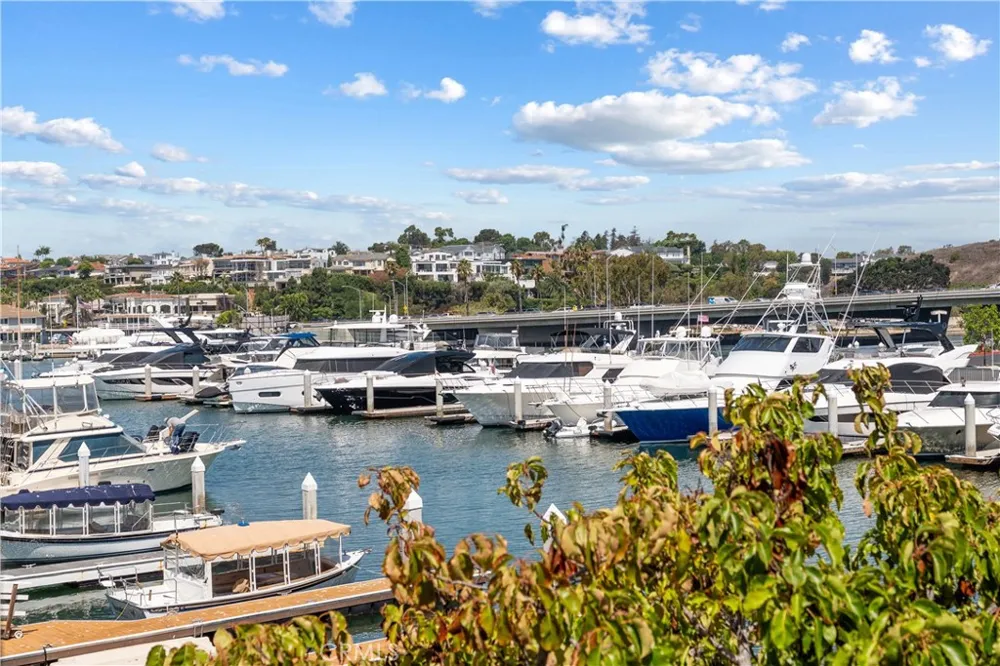 94 Linda Isle Newport Beach, CA 92660
