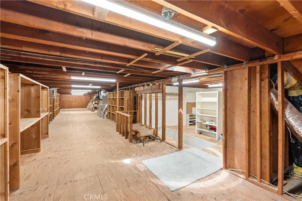 94 Linda Isle Newport Beach, CA 92660