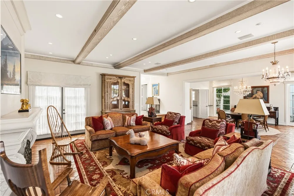 94 Linda Isle Newport Beach, CA 92660