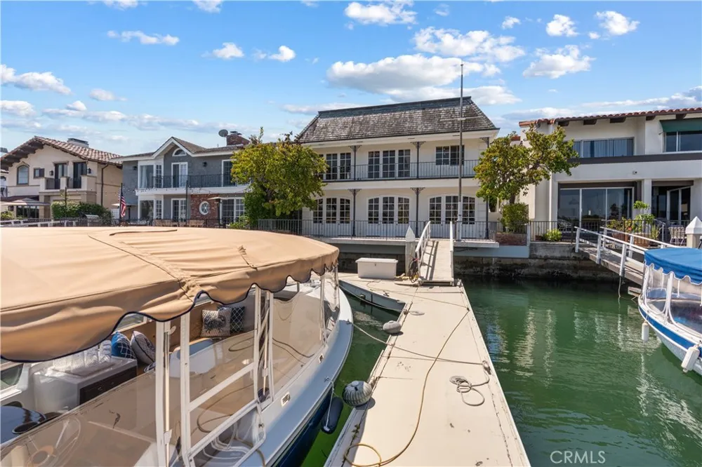 94 Linda Isle Newport Beach, CA 92660