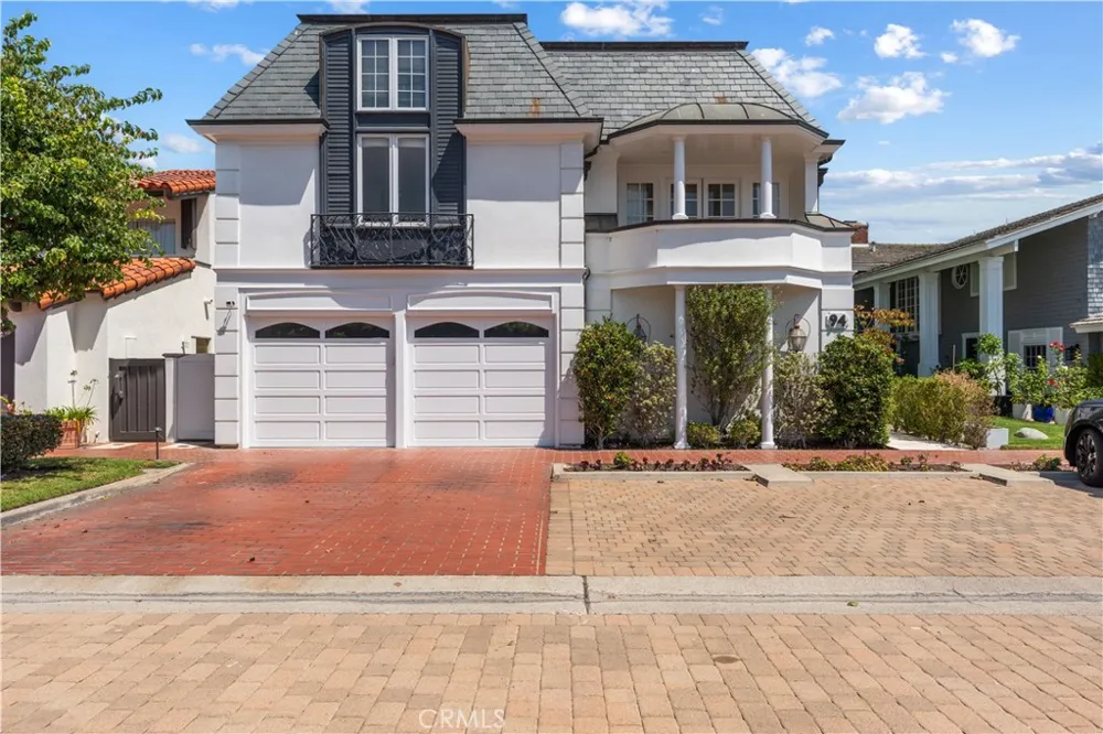 94 Linda Isle Newport Beach, CA 92660
