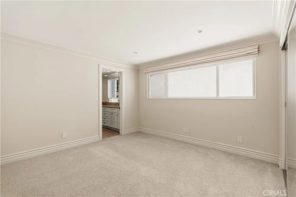 94 Linda Isle Newport Beach, CA 92660