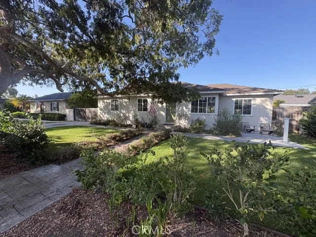 223 Lillian Costa Mesa, CA 92627