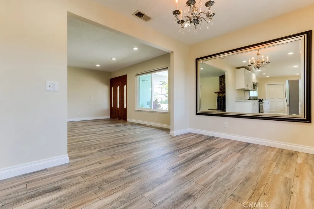 348 22nd Street Costa Mesa, CA 92627