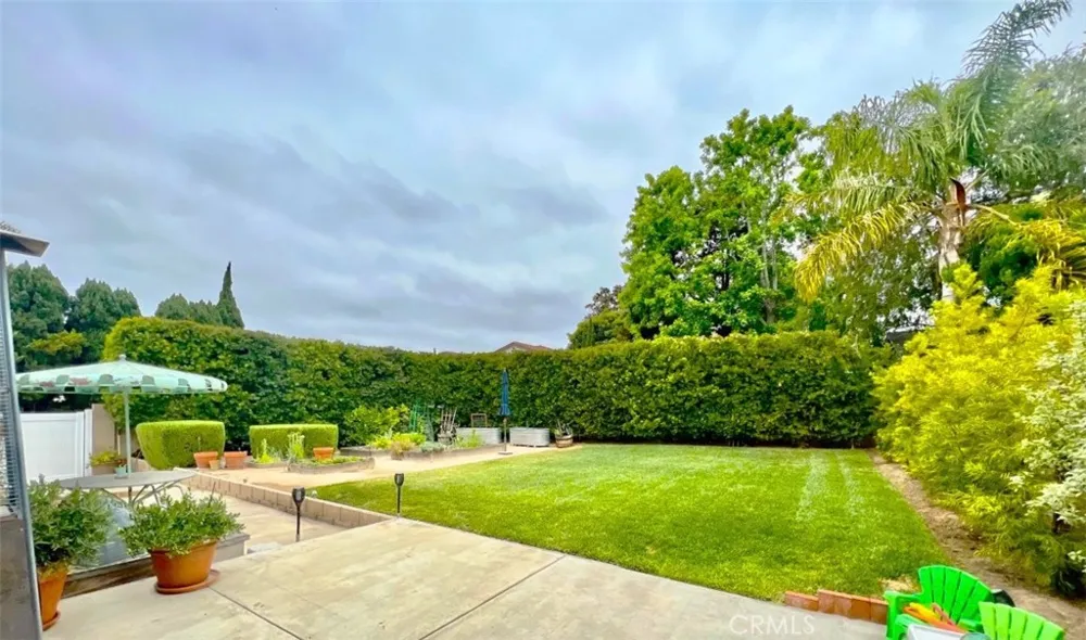 348 22nd Street Costa Mesa, CA 92627