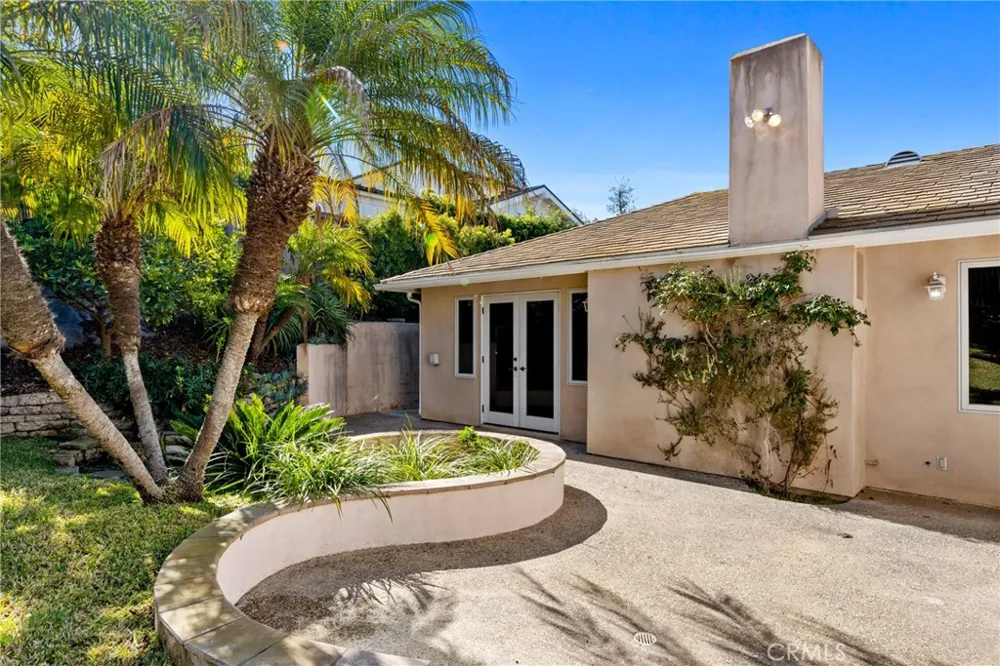 732 Bison Newport Beach, CA 92660
