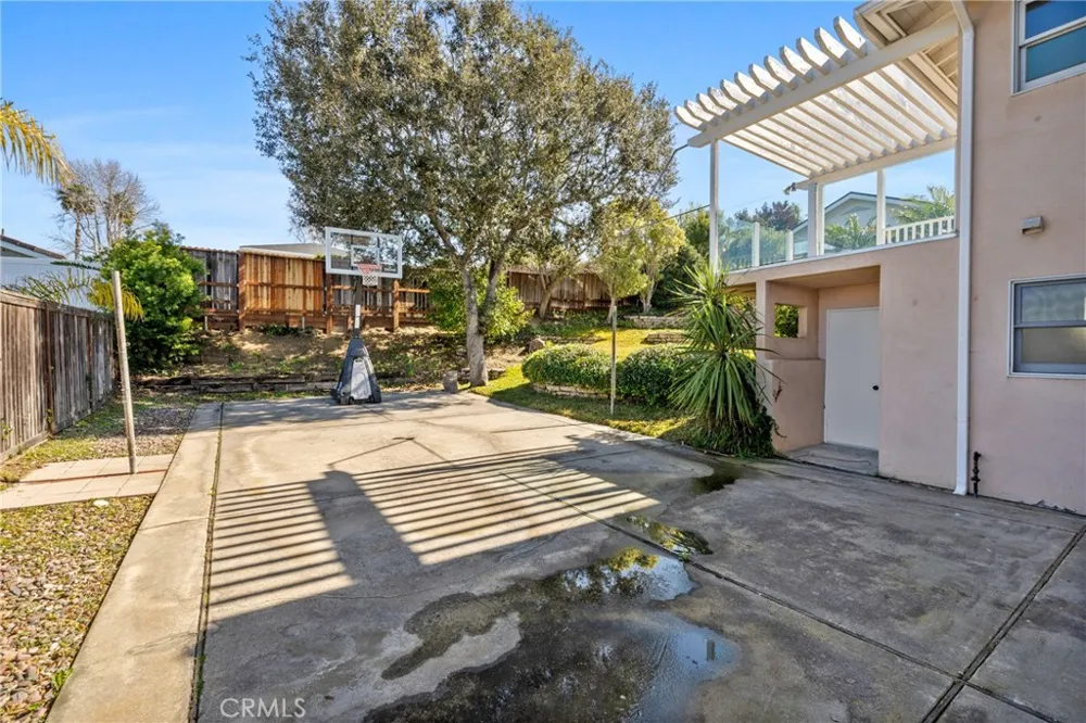 732 Bison Newport Beach, CA 92660