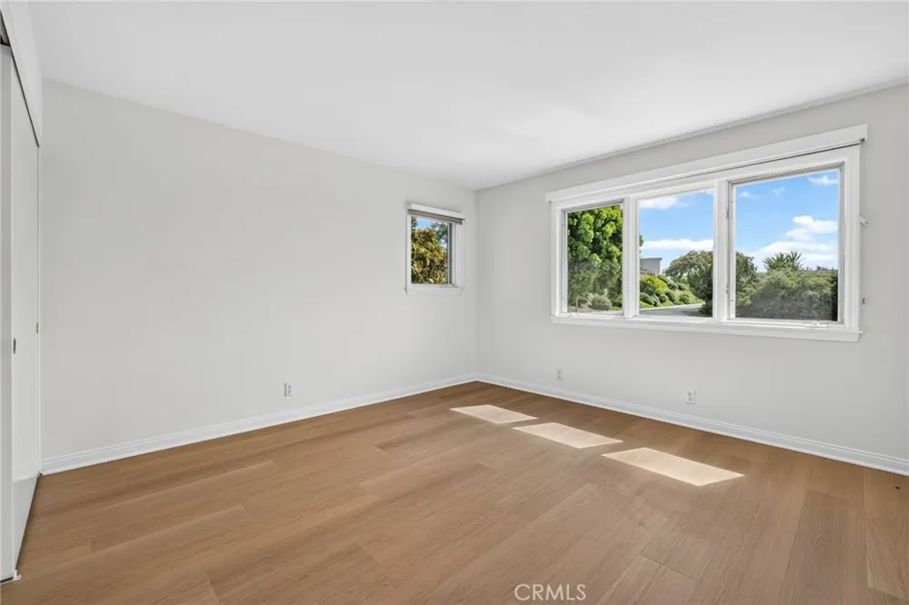 732 Bison Newport Beach, CA 92660