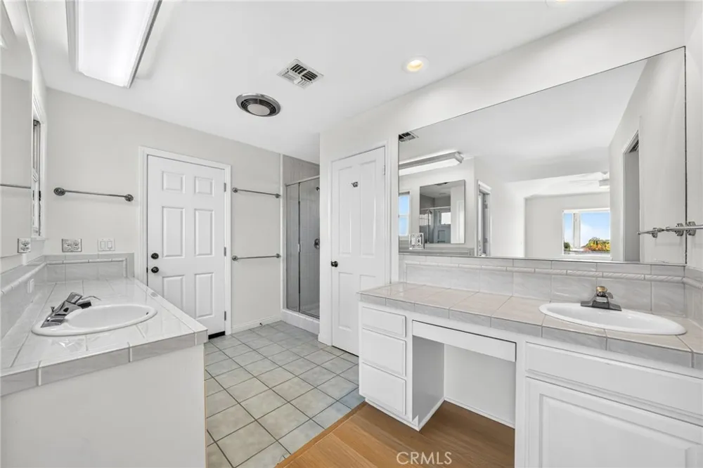 732 Bison Newport Beach, CA 92660