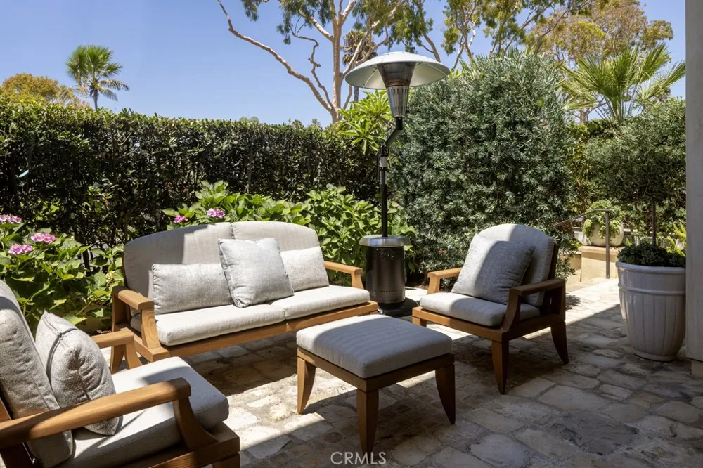 512 Avocado Avenue Corona del Mar, CA 92625