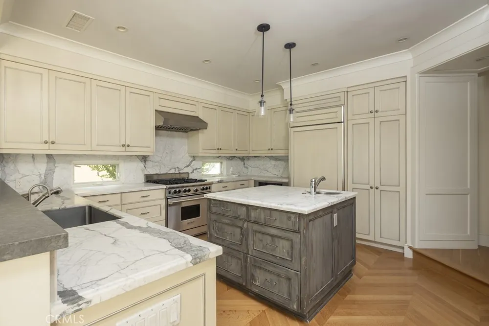 512 Avocado Avenue Corona del Mar, CA 92625