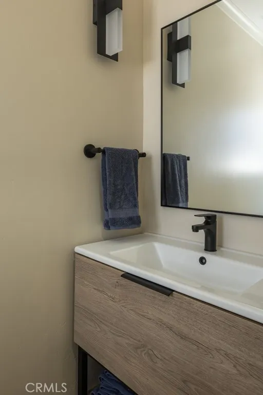 512 Avocado Avenue Corona del Mar, CA 92625