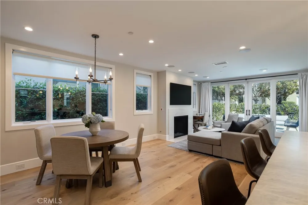 711 Marigold Avenue Corona del Mar, CA 92625