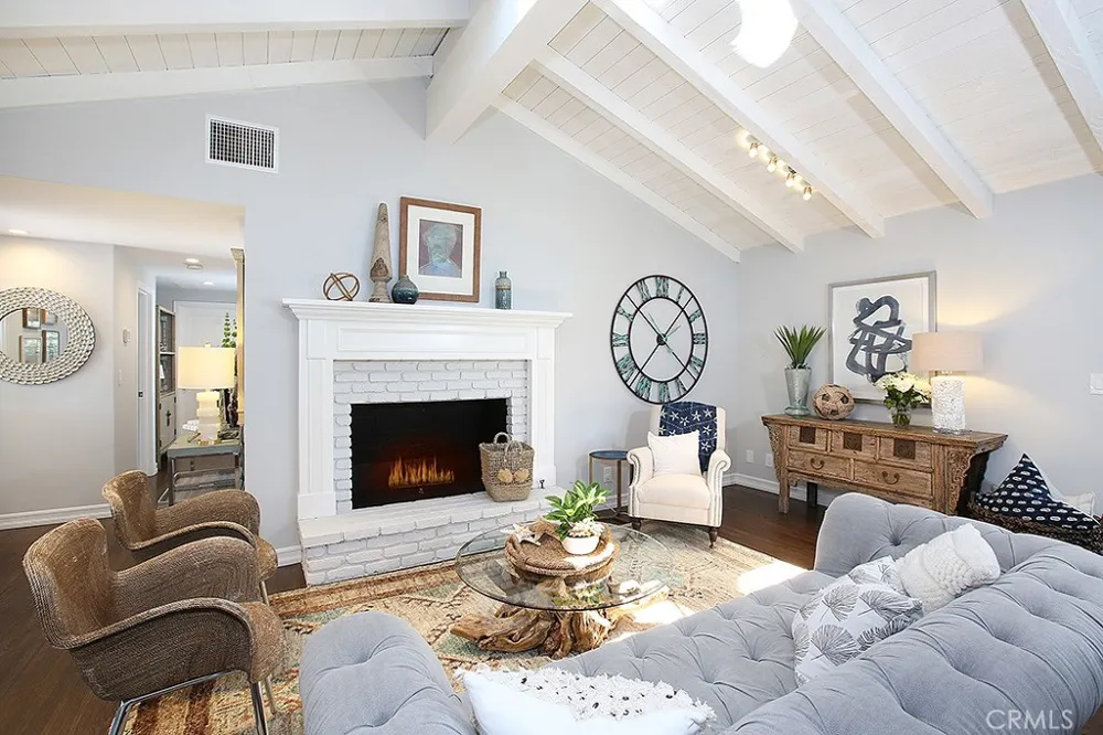 554 Hazel Drive Corona del Mar, CA 92625