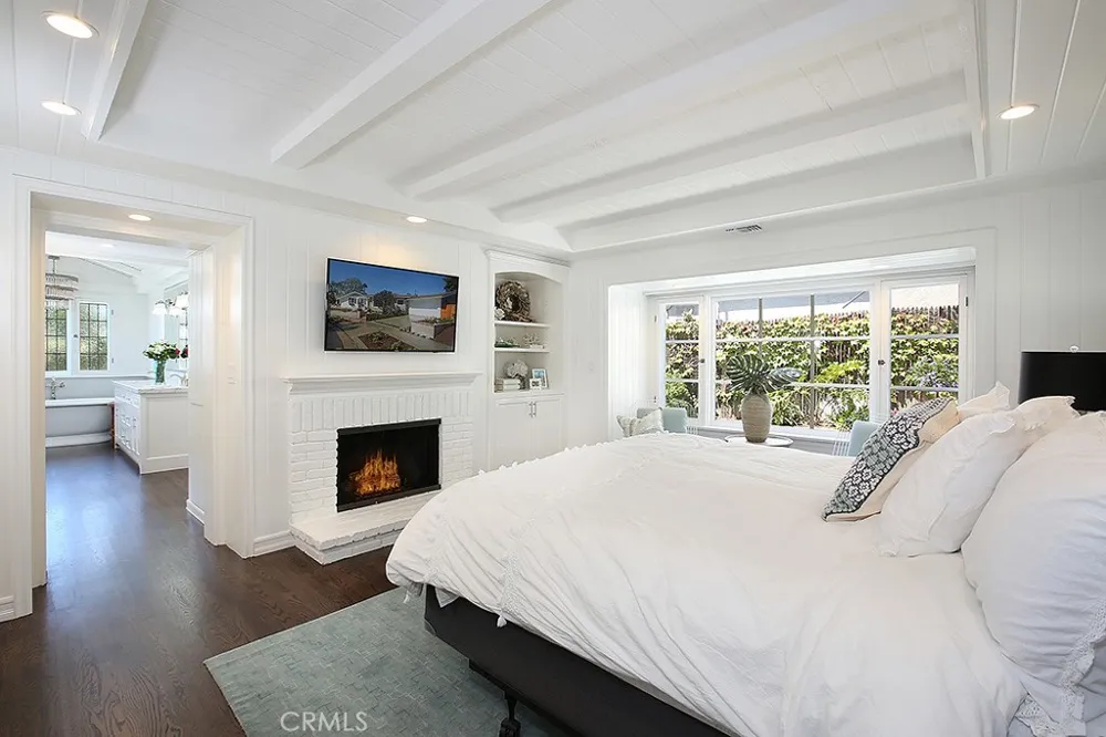 554 Hazel Drive Corona del Mar, CA 92625