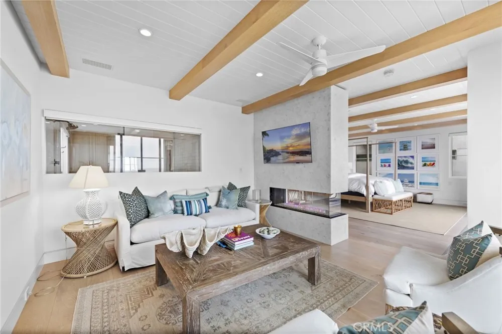 2148 E Oceanfront Newport Beach, CA 92661