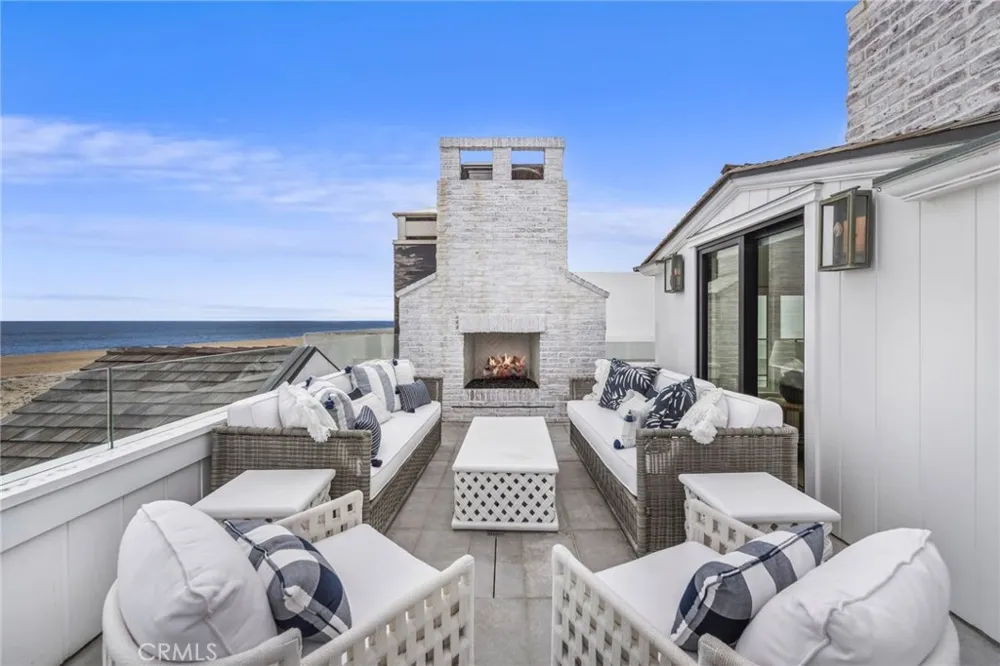 2148 E Oceanfront Newport Beach, CA 92661