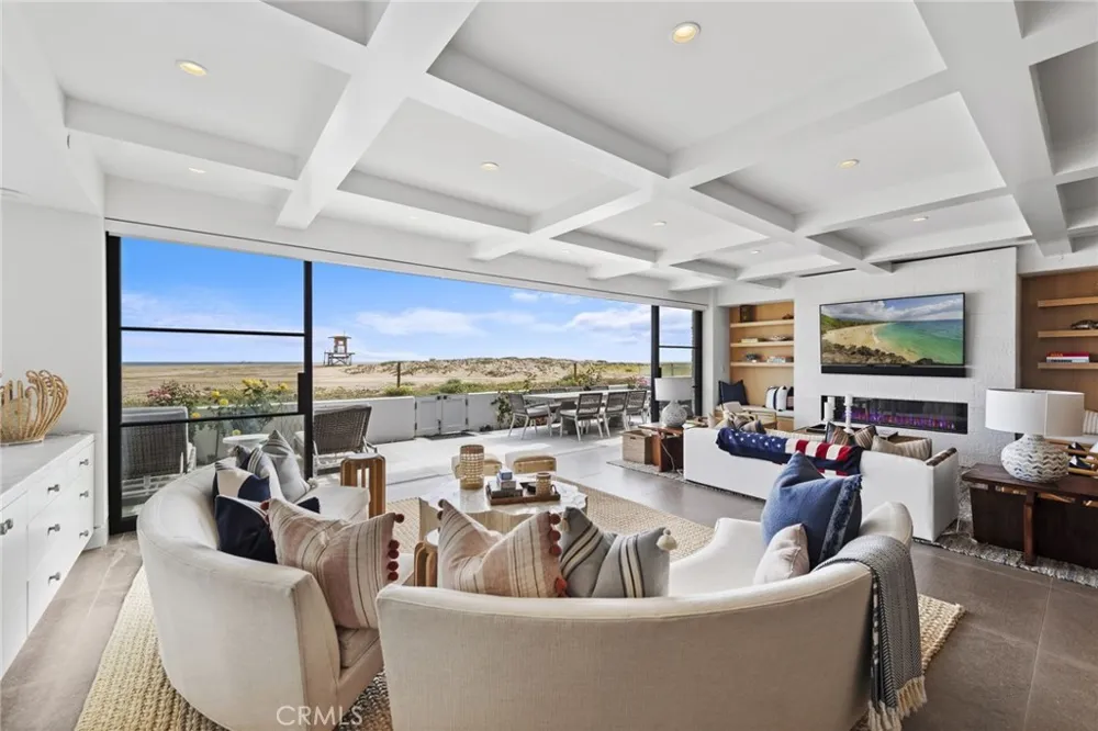 2148 E Oceanfront Newport Beach, CA 92661