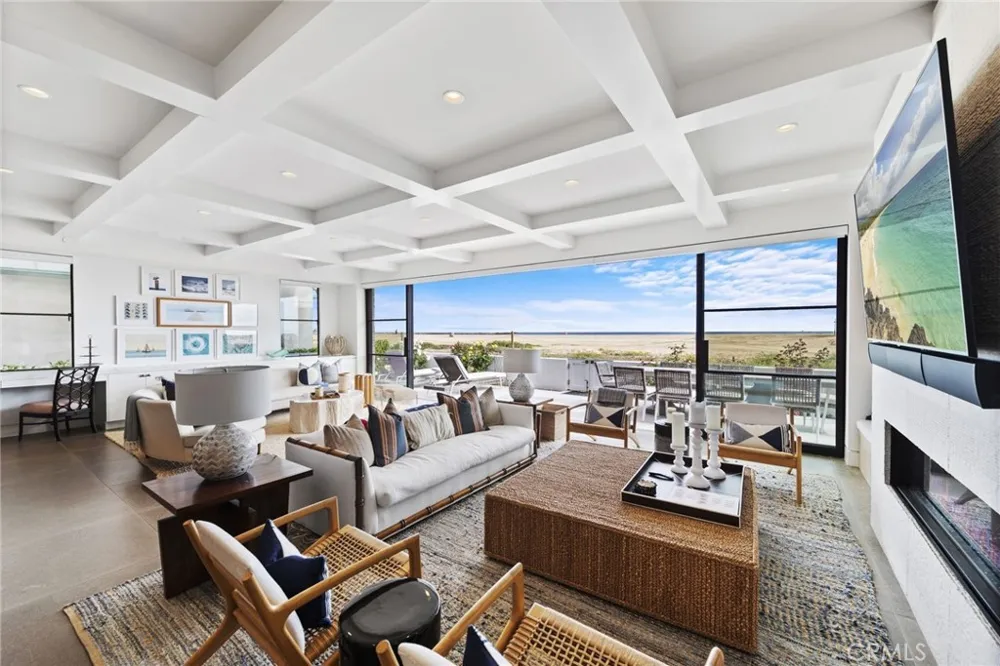 2148 E Oceanfront Newport Beach, CA 92661
