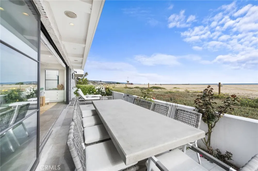 2148 E Oceanfront Newport Beach, CA 92661