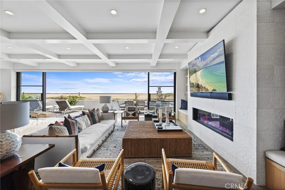 2148 E Oceanfront Newport Beach, CA 92661